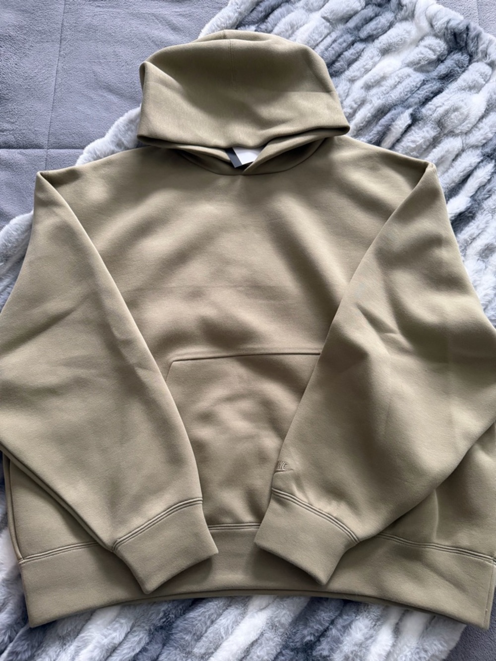 Nike Tech Reimagined Oversized Hoodie FZ0744-276 Neutral Olive Brand New